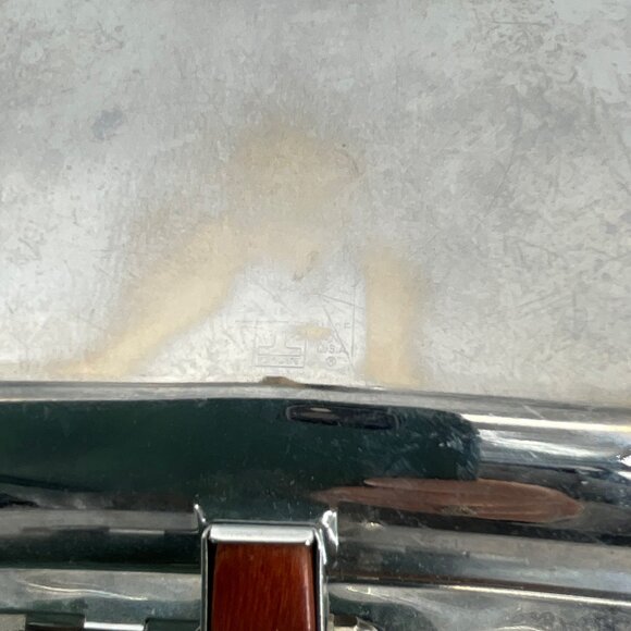 Vintage  Irvinware Lion Silent Butler Crumb Catcher Wooden Handle - Picture 4 of 8